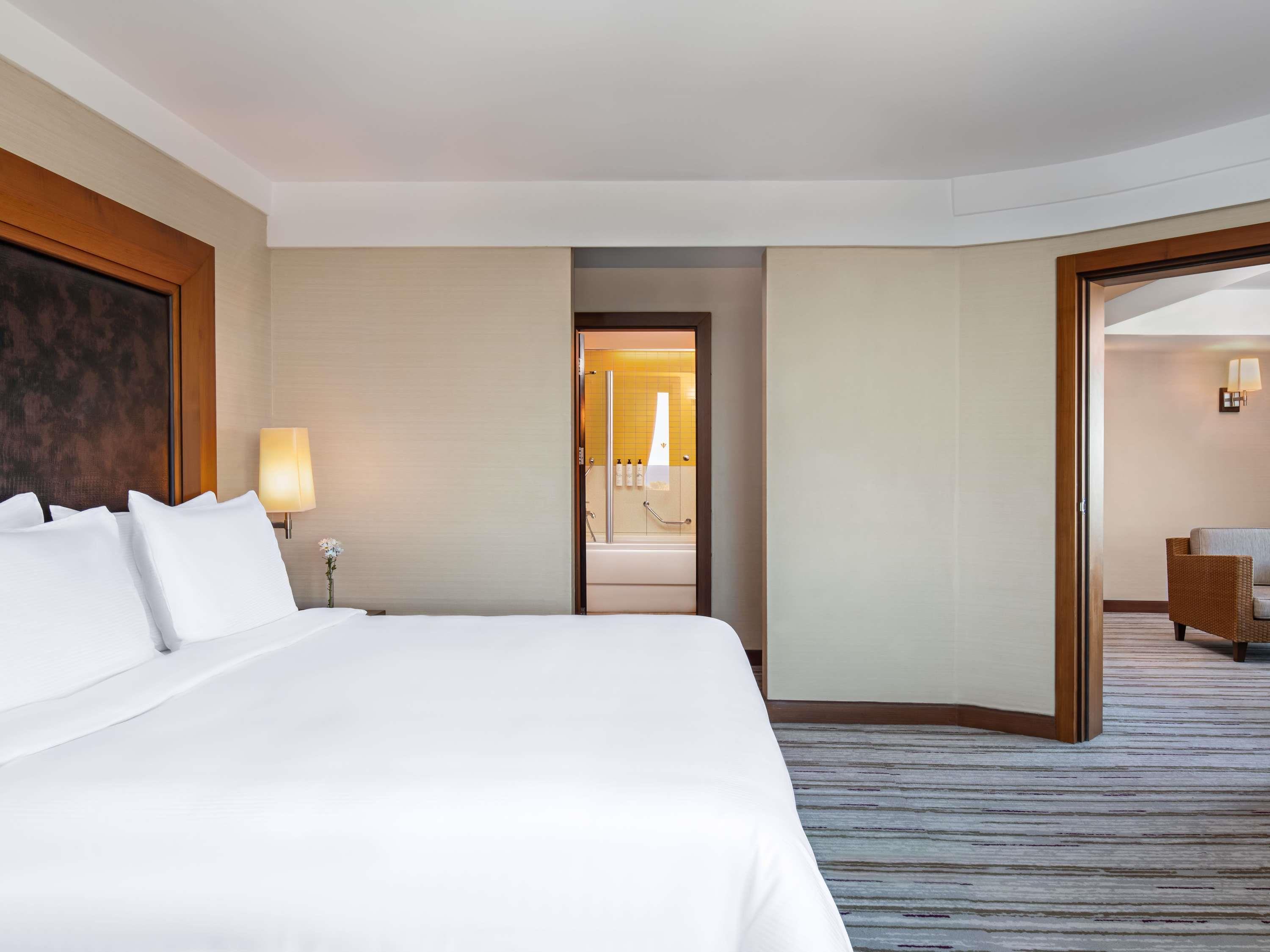Rixos Sungate - All Inclusive - Tap to explore photos