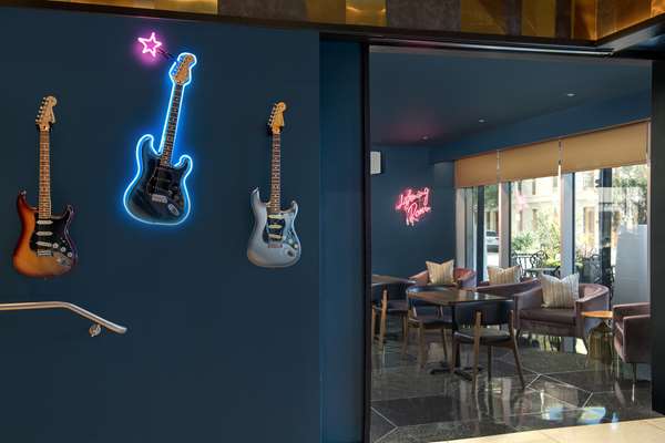 Restaurant - Troubadour Hotel New Orleans