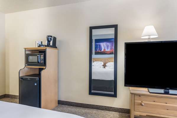 - Red Lion Inn & Suites Goodyear - I-10, Exit 128