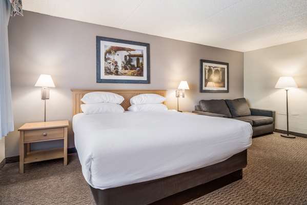  - Red Lion Inn & Suites Goodyear - I-10, Exit 128