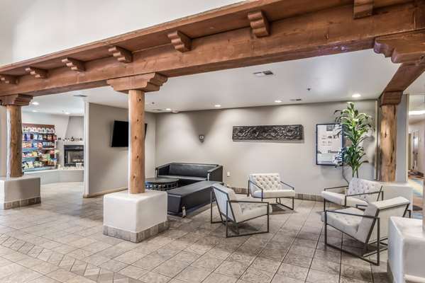  - Red Lion Inn & Suites Goodyear - I-10, Exit 128