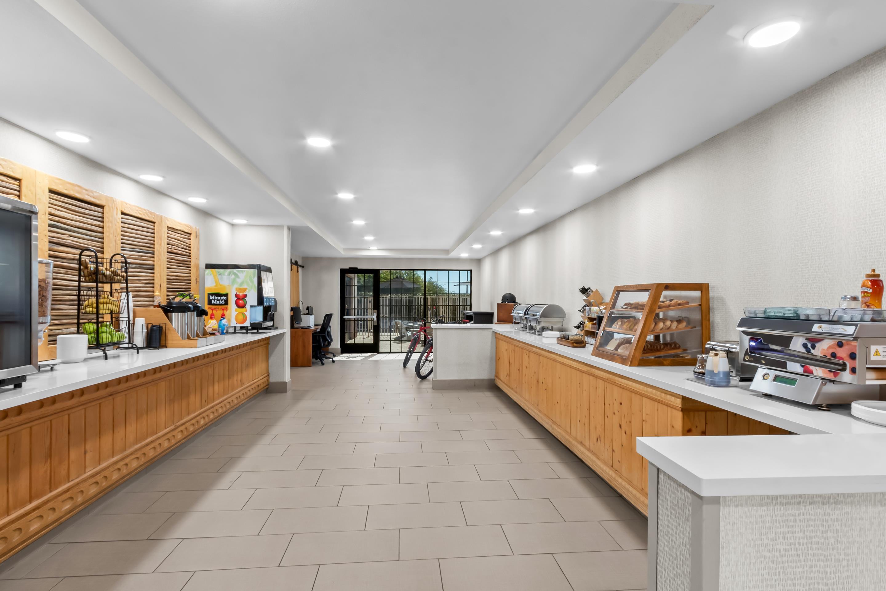 AZ BreakfastArea jpg | Red Lion Inn & Suites Goodyear