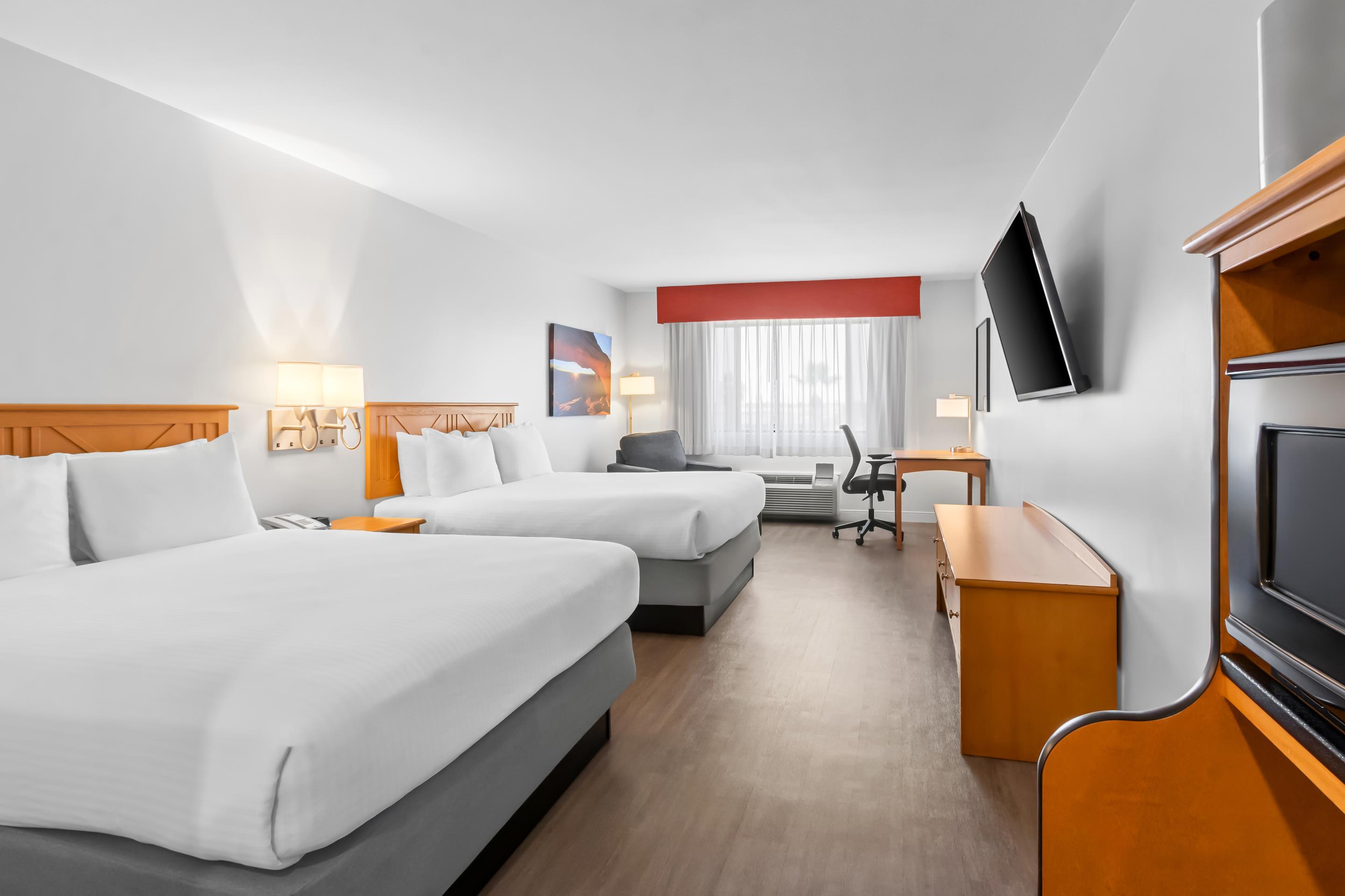 Two Queen Beds image