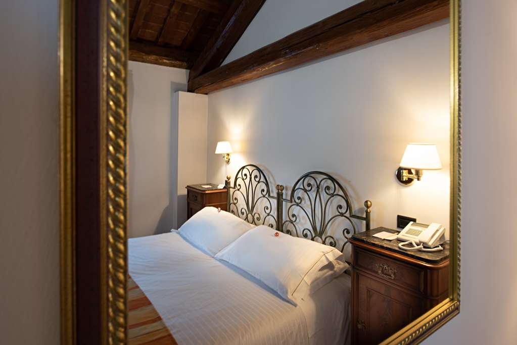 Best Western Plus Hotel Villa Tacchi-guestroom-Guest Room,On-Site.jpg