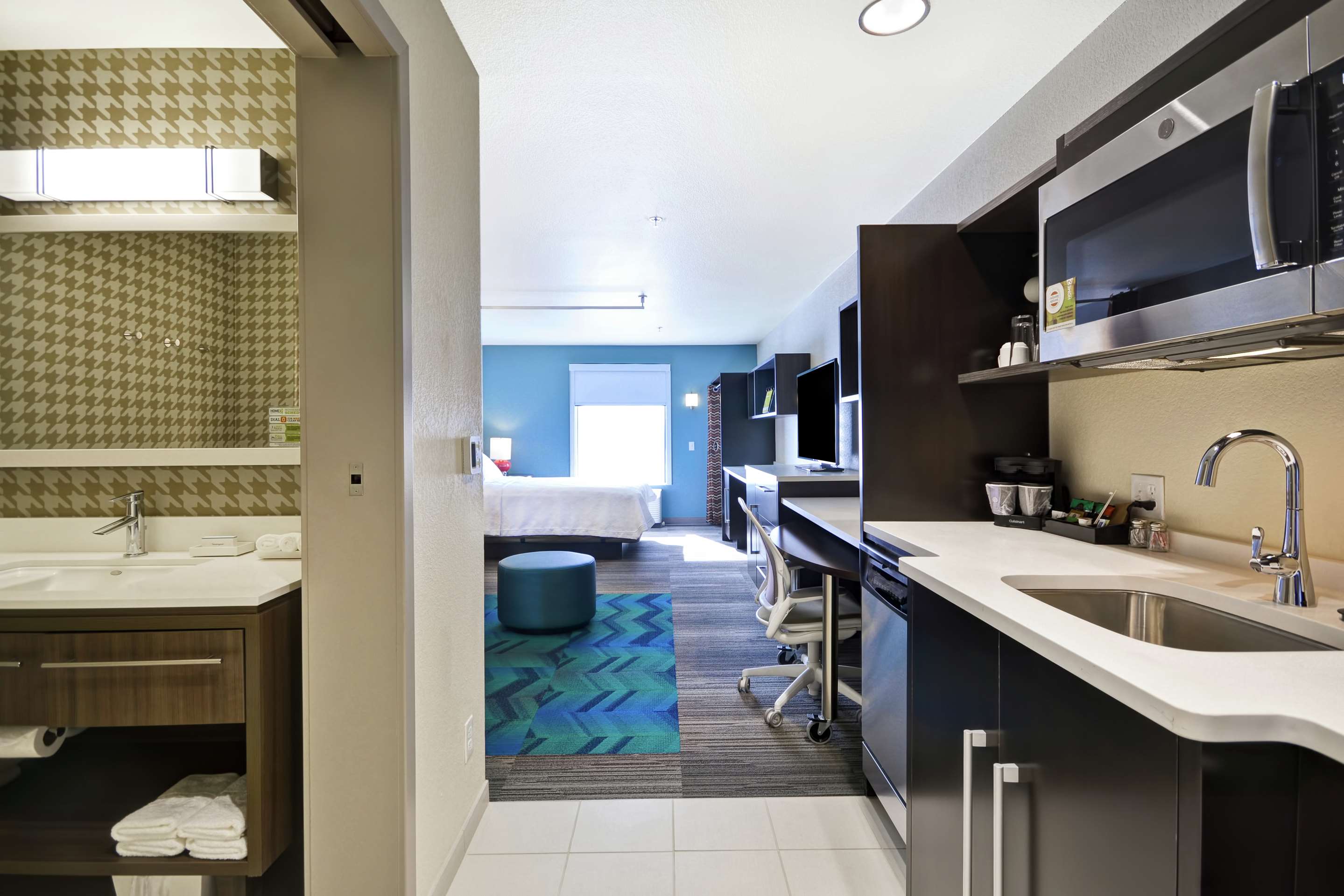 Guest room