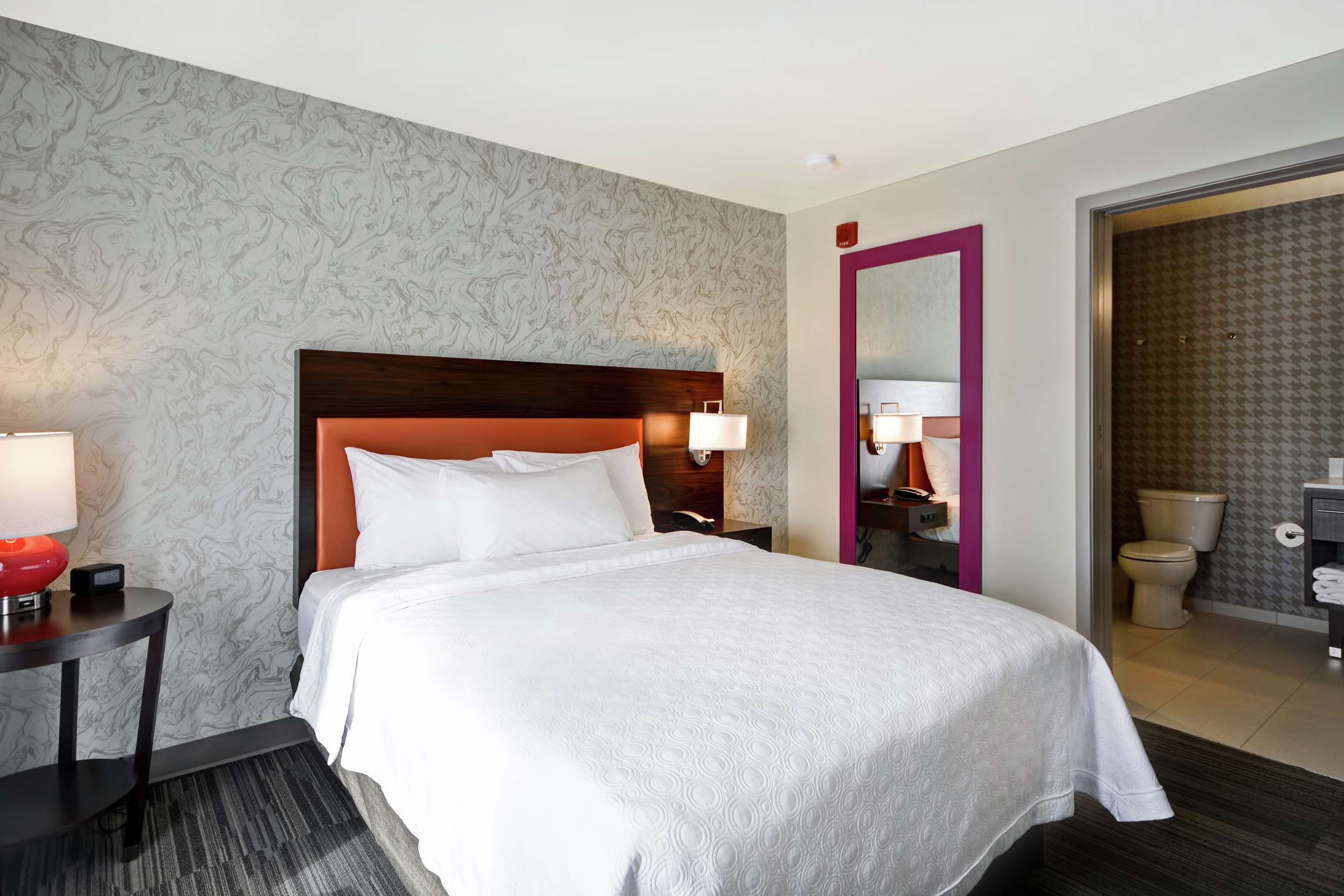 Guest room