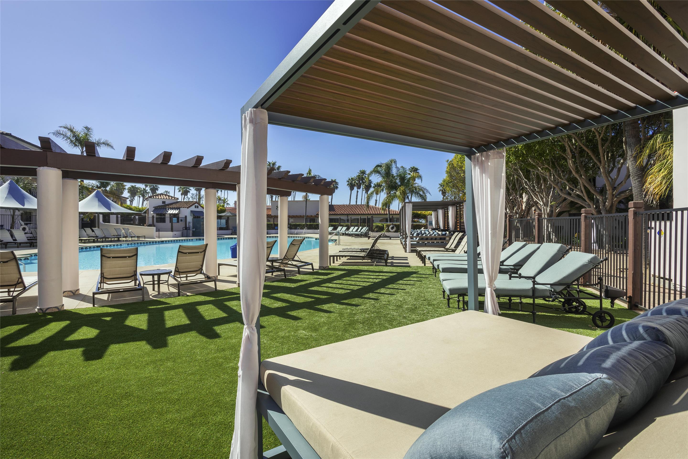 Pool | Hilton Santa Barbara Beachfront Resort