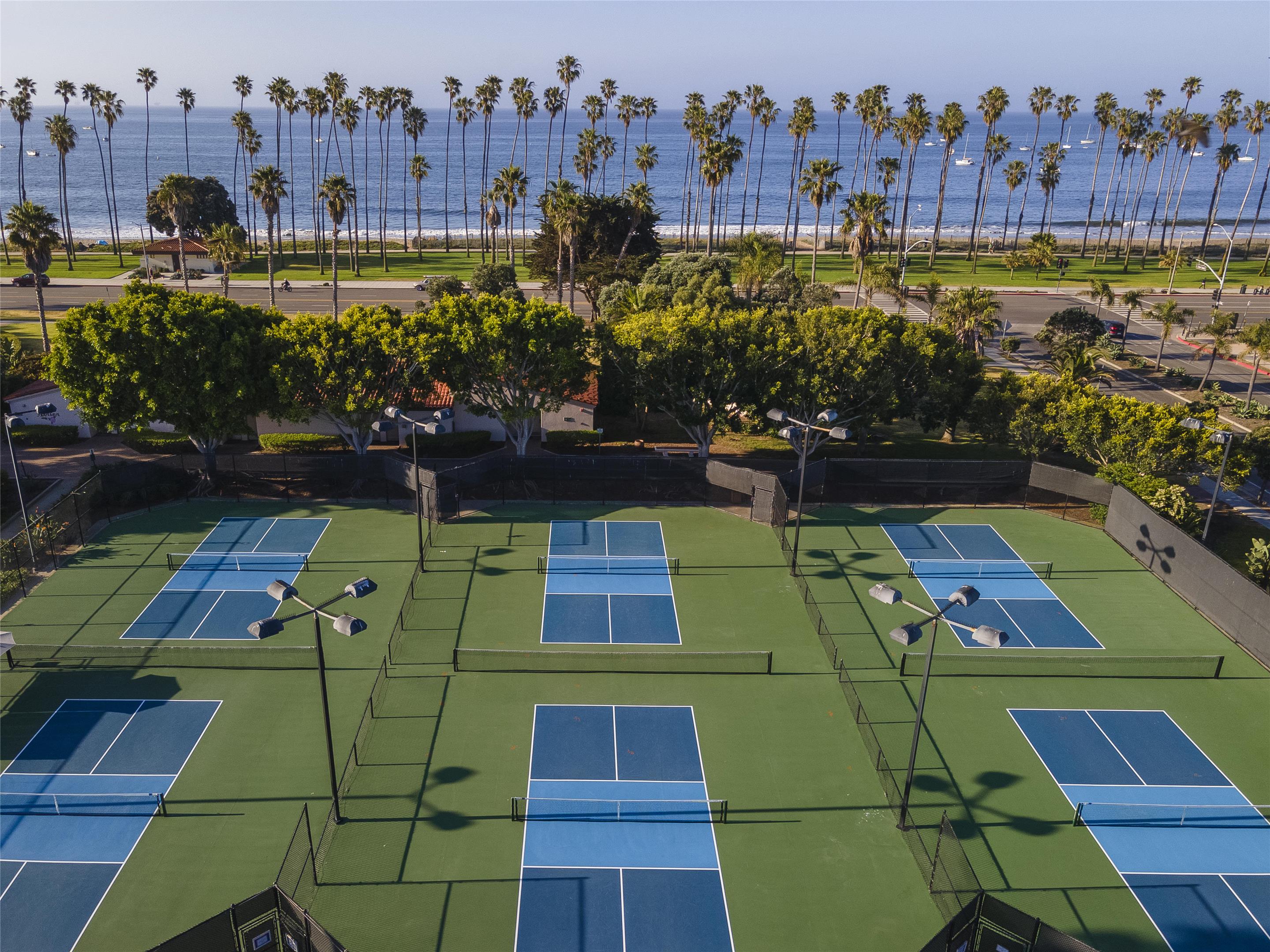 Beach | Hilton Santa Barbara Beachfront Resort