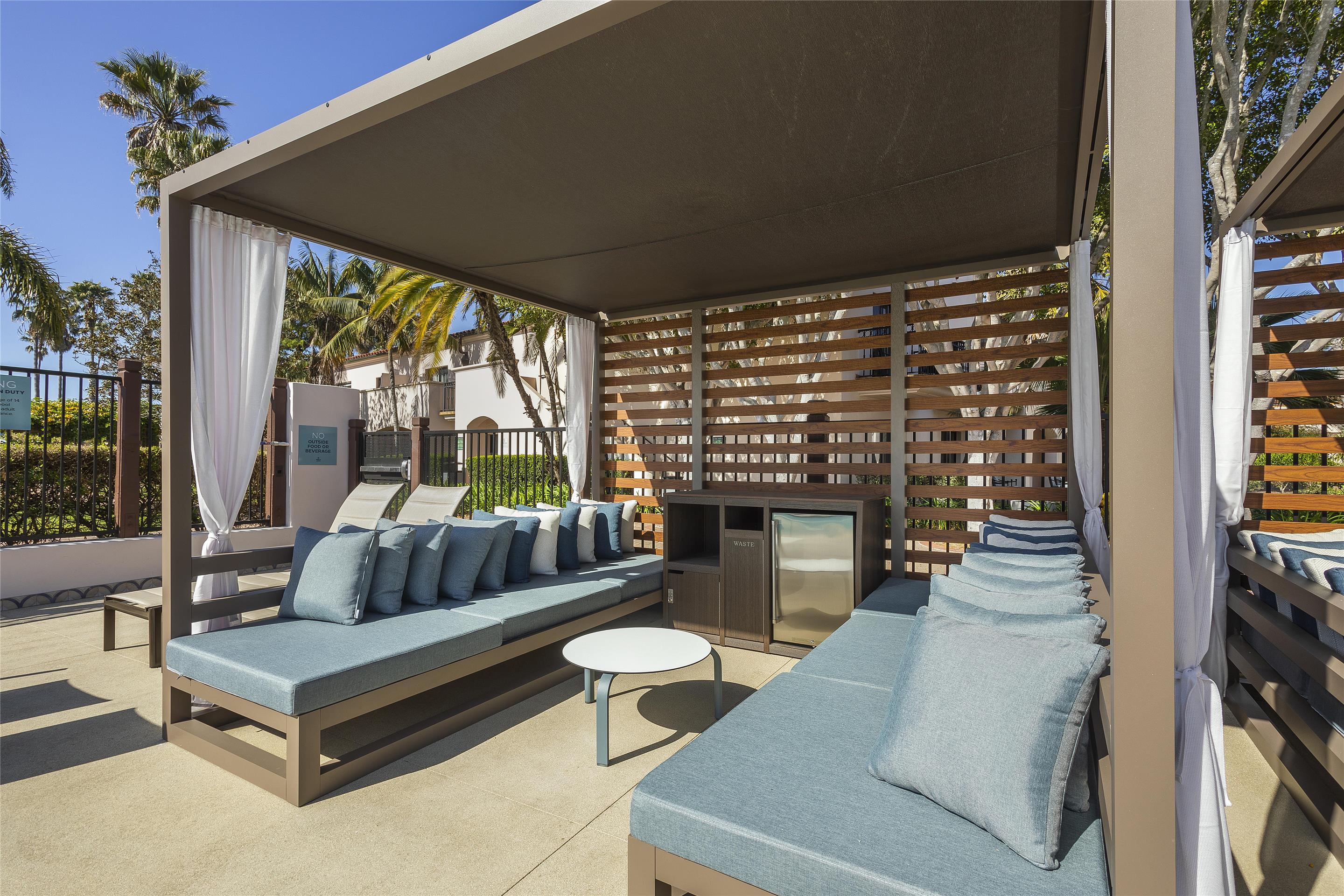 Pool | Hilton Santa Barbara Beachfront Resort