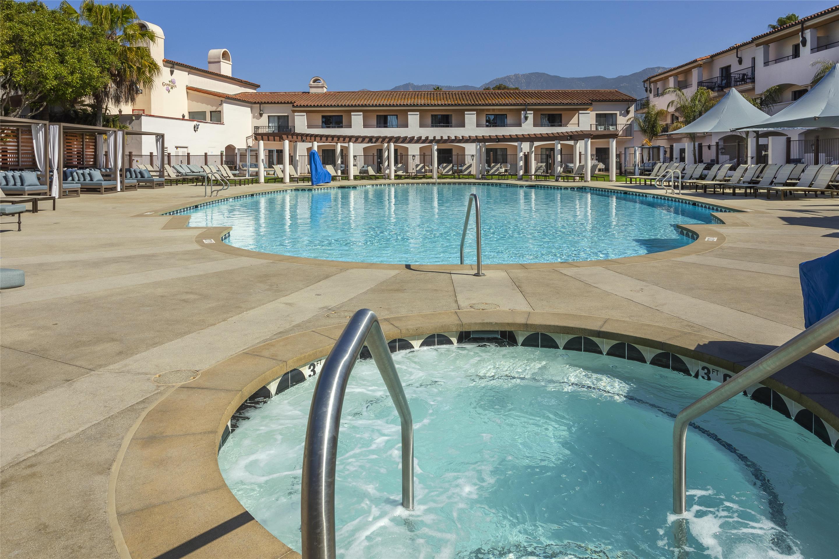 Pool | Hilton Santa Barbara Beachfront Resort