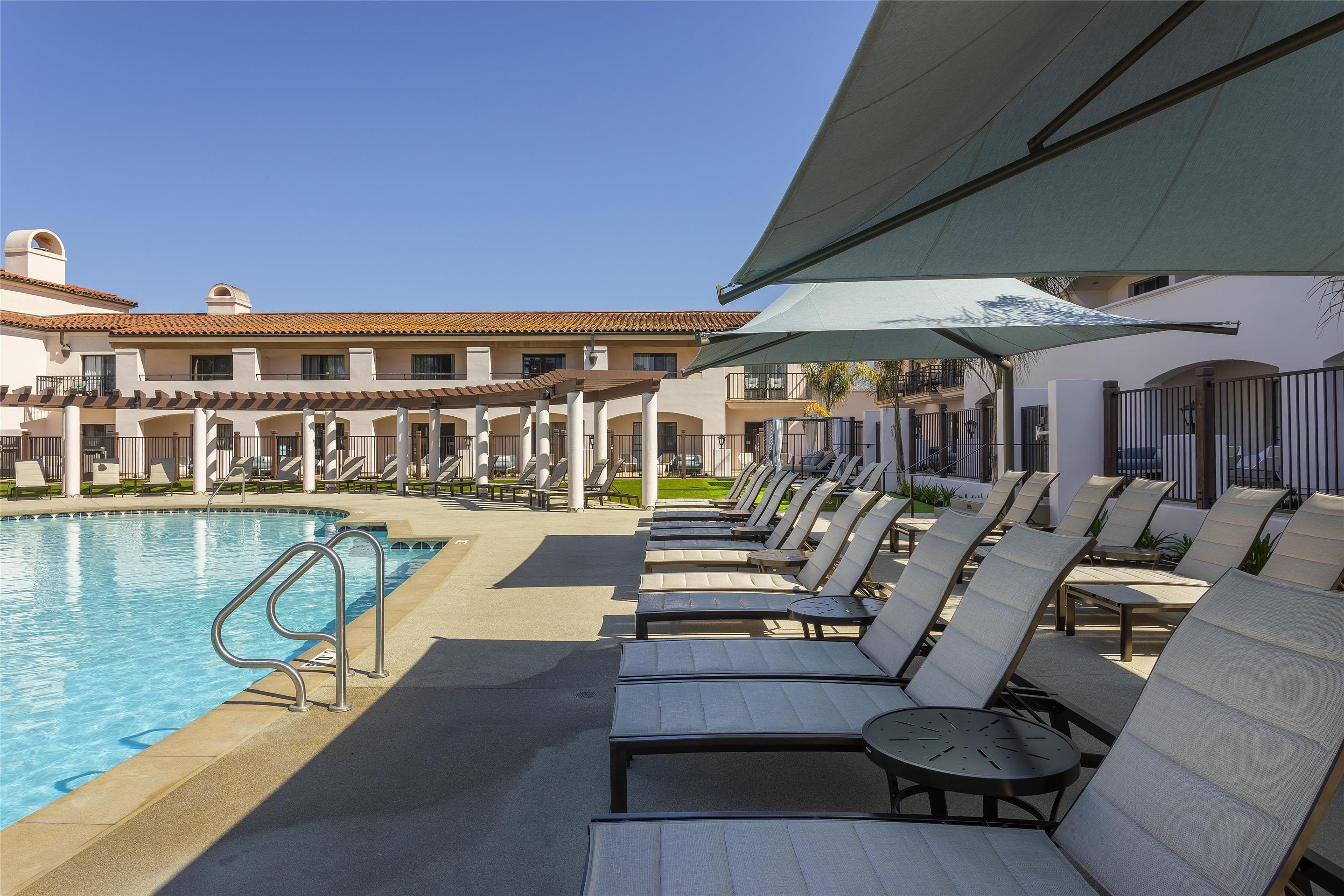 Pool | Hilton Santa Barbara Beachfront Resort