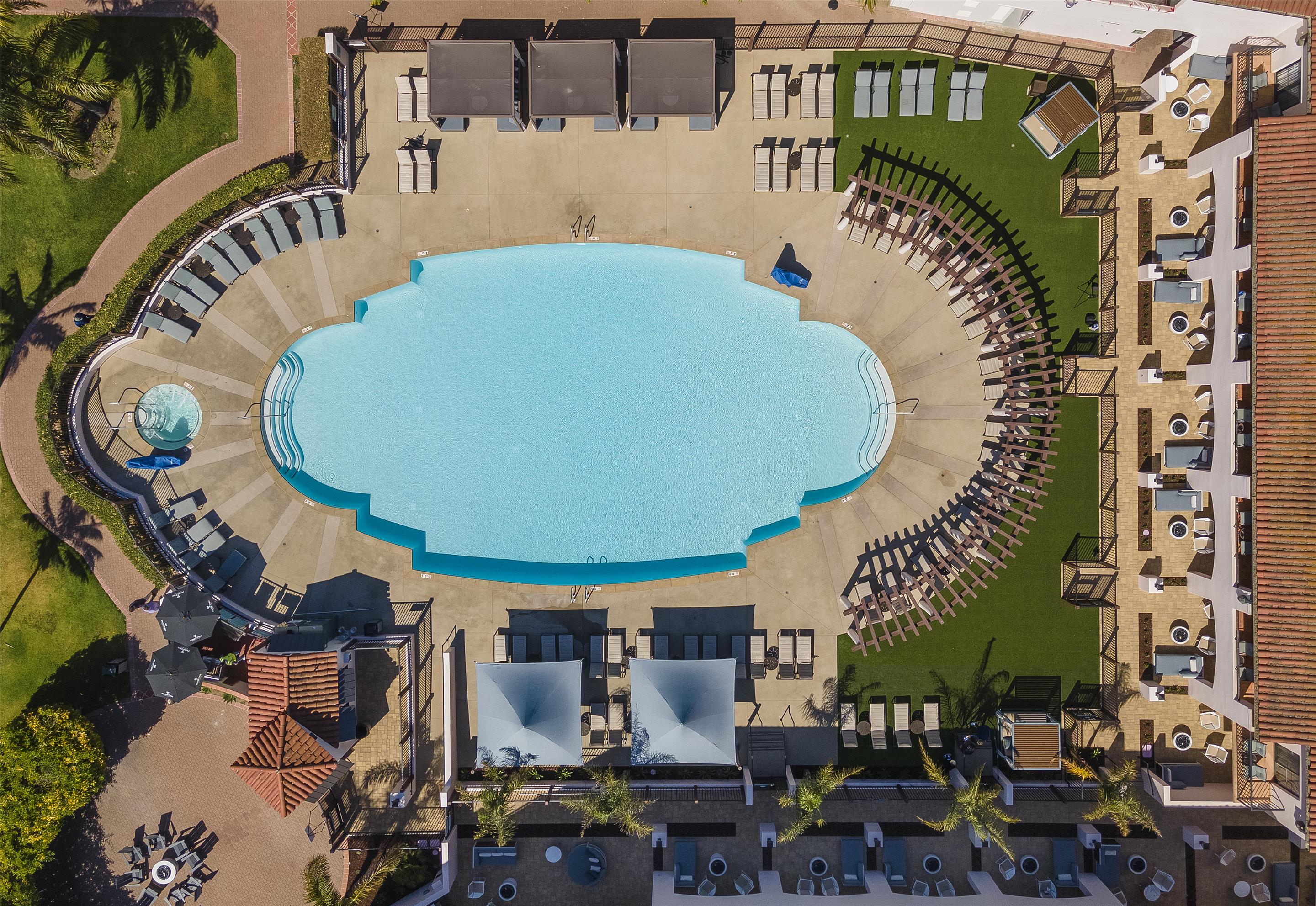 Pool | Hilton Santa Barbara Beachfront Resort