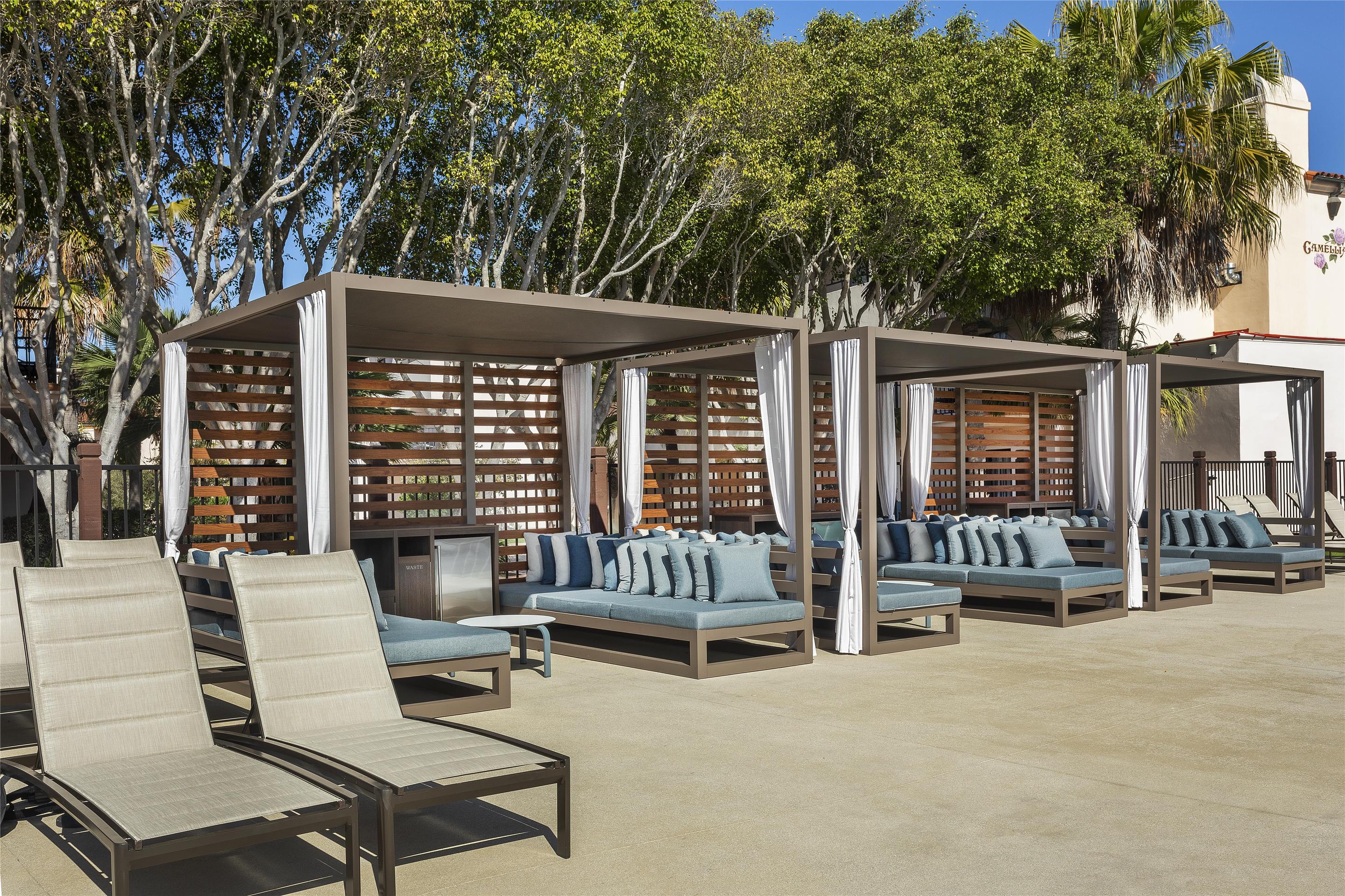 Pool | Hilton Santa Barbara Beachfront Resort