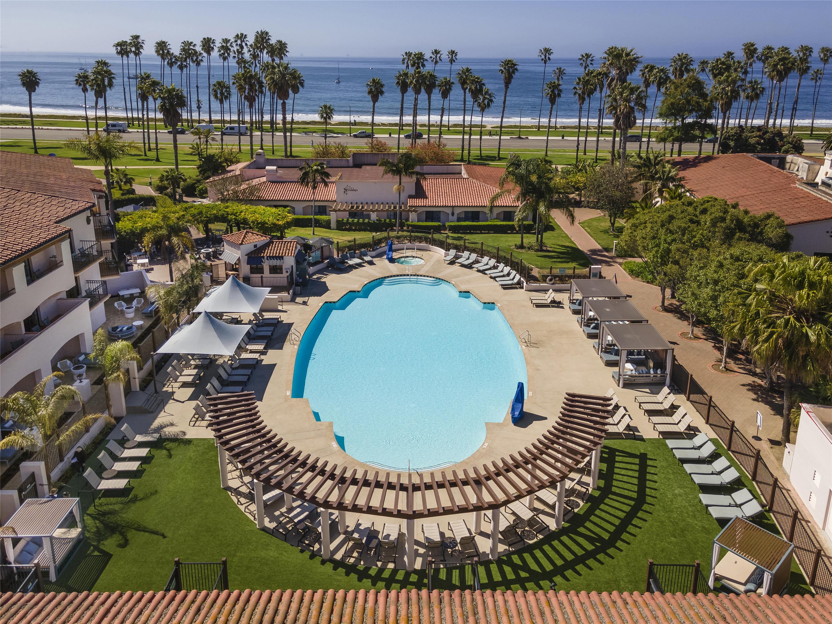 Pool | Hilton Santa Barbara Beachfront Resort
