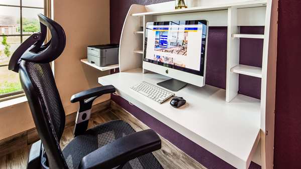 Conference Area - SureStay Plus Hotel by Best Western Kearney