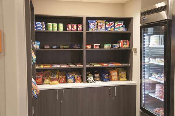  - La Quinta Inn & Suites Airport Wichita