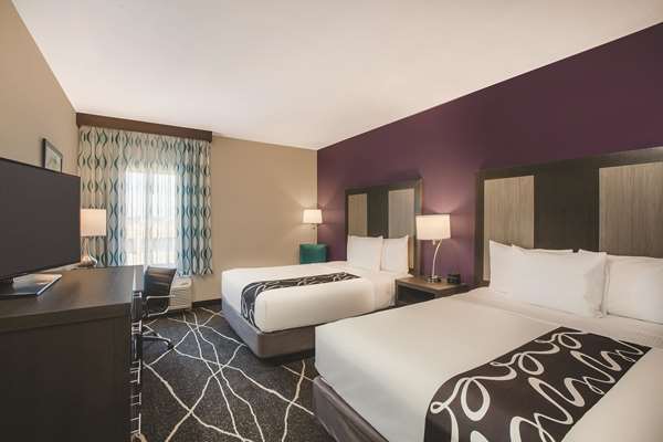  - La Quinta Inn & Suites Arboretum Garland - I-635, Exit 11A