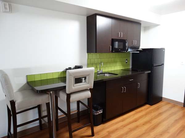  - Best Western Duchesne Inn