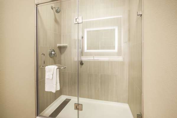  - La Quinta Inn & Suites Kokomo