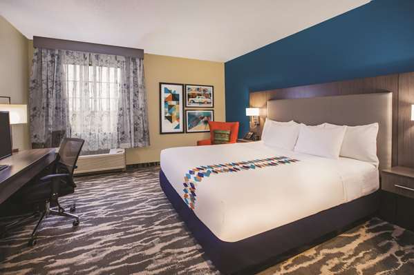  - La Quinta Inn & Suites Kokomo