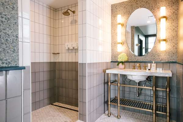  - Hotel Clermont Atlanta