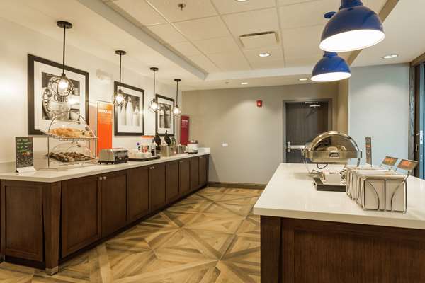 Amenities - Hampton Inn Cumberland