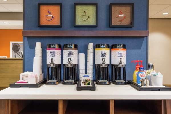 Restaurant - Hampton Inn Cumberland