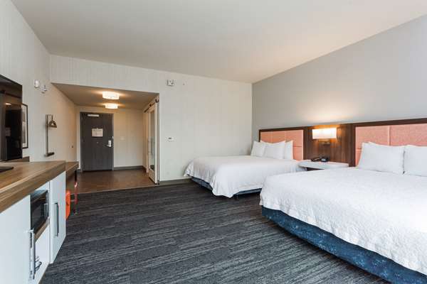  - Hampton Inn Cumberland