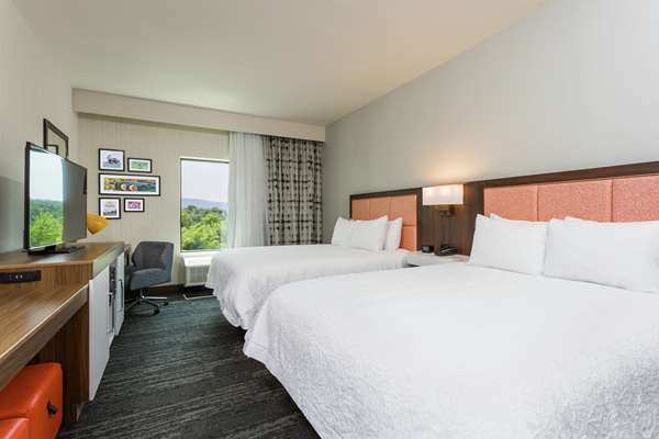  - Hampton Inn Cumberland