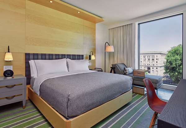  - Canopy by Hilton Hotel Pearl District Portland - I-405, Exit 2B