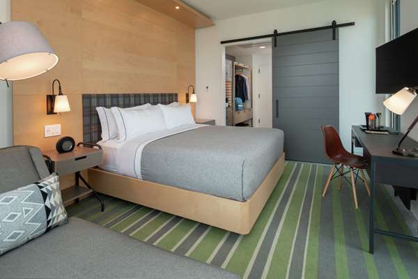  - Canopy by Hilton Hotel Pearl District Portland - I-405, Exit 2B