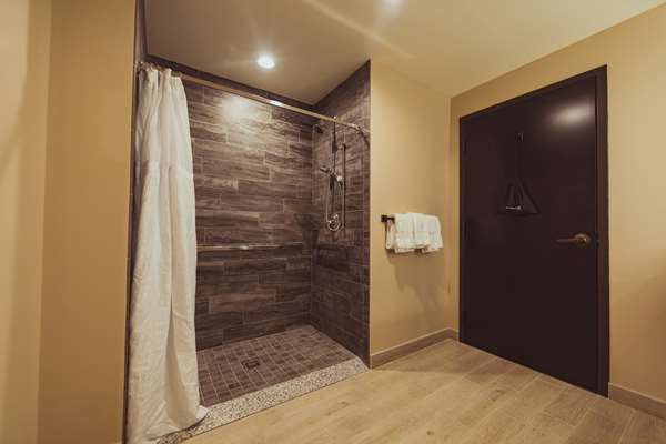  - Tailwater Lodge Altmar