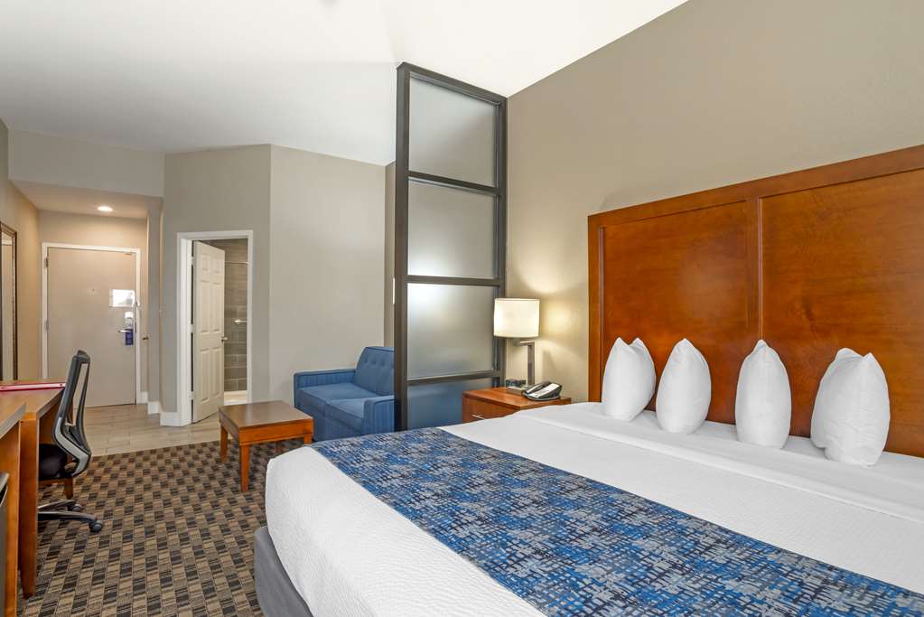 Best Western Plus Greenville I-385 Inn & Suites - Tap to explore photos