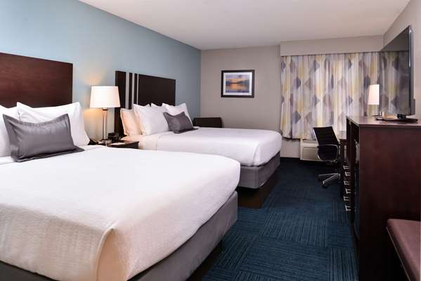 - Best Western St Clairsville Hotel - I-70, Exit 218