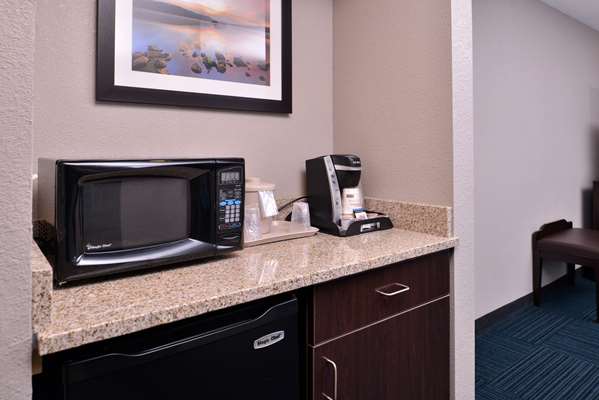  - Best Western St Clairsville Hotel - I-70, Exit 218