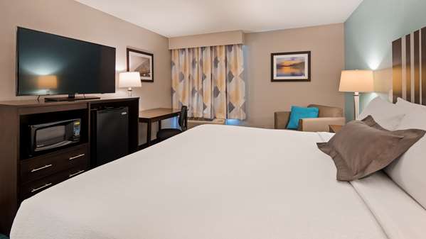  - Best Western St Clairsville Hotel - I-70, Exit 218