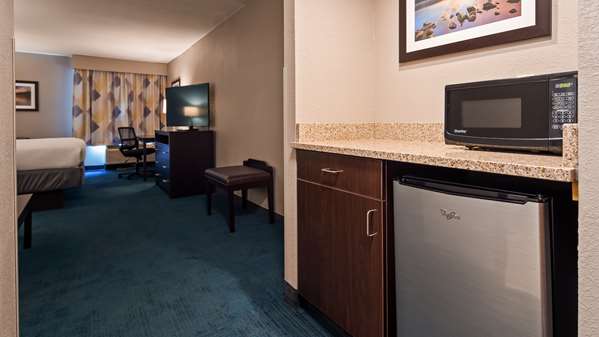  - Best Western St Clairsville Hotel - I-70, Exit 218