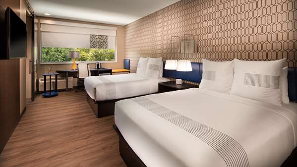  - GLo Best Western Asheville Hotel - I-240, Exit 7