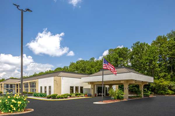 Exterior view - Baymont Inn & Suites Columbus - I-185, Exit 8