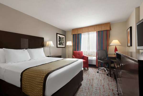  - Baymont Inn & Suites Airport Belleville