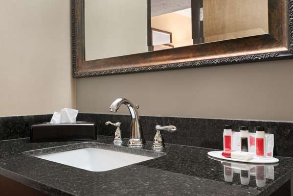  - Baymont Inn & Suites Airport Belleville