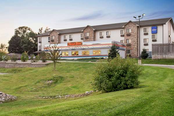 Exterior view - Baymont Inn & Suites Glenwood