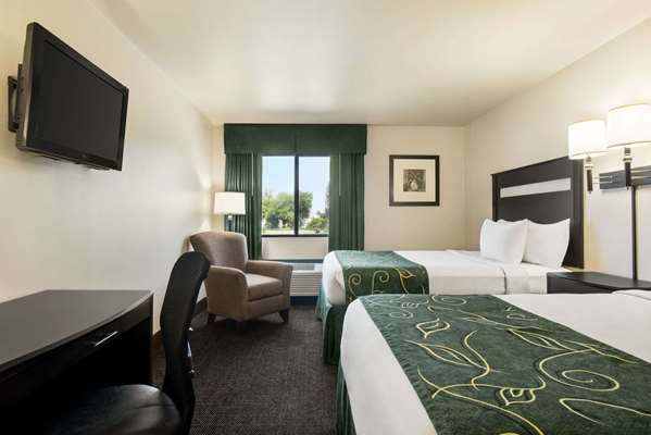  - Baymont Inn & Suites Glenwood