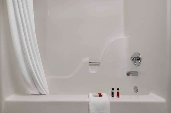  - Baymont Inn & Suites Buffalo Airport Cheektowaga - I-90, Exit 52