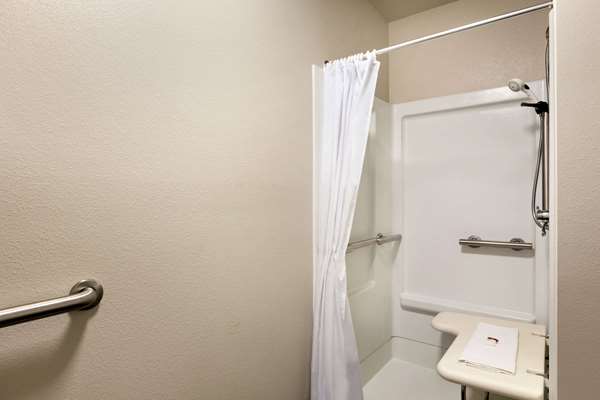  - Baymont Inn & Suites Glendive