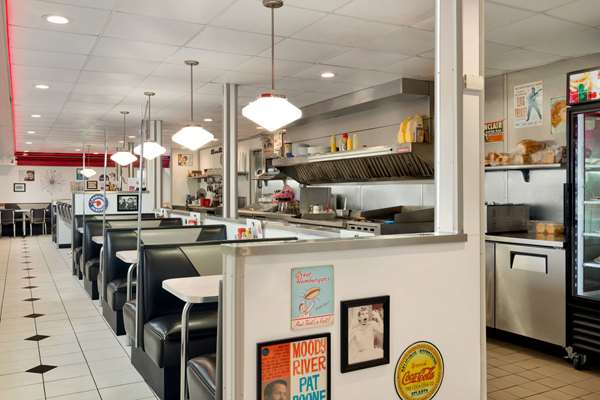 Restaurant - Baymont Inn & Suites Glendive