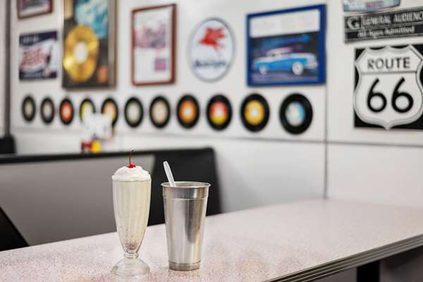 Restaurant - Travelodge Yuma