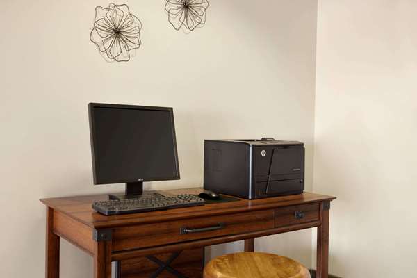 Conference Area - Baymont Inn & Suites Wellington