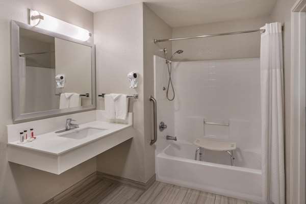  - Baymont Inn & Suites Albuquerque - I-25, Exit 222