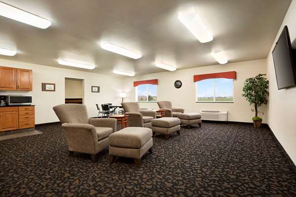 Bar - Baymont Inn & Suites Fremont